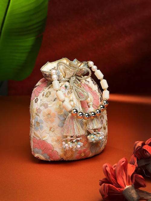 women embellished potli bag - 21918638 - Very Small Image - 1