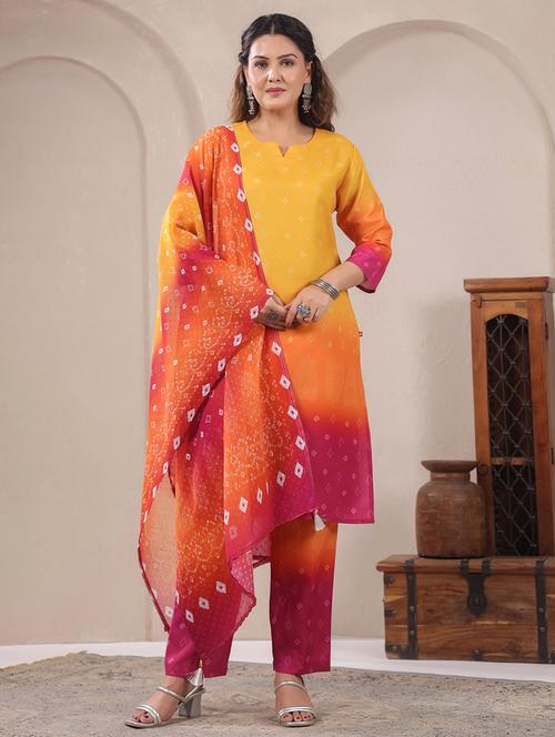women three quarter sleeve kurta pant with dupatta set - 21919527 - Very Small Image - 1