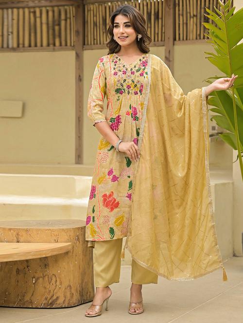 women three quarter sleeve kurta pant with dupatta set - 21919866 - Very Small Image - 1