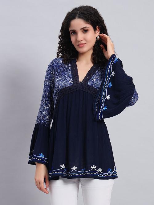 women printed bell sleeves lace detailed flared top - 21921168 - Very Small Image - 1