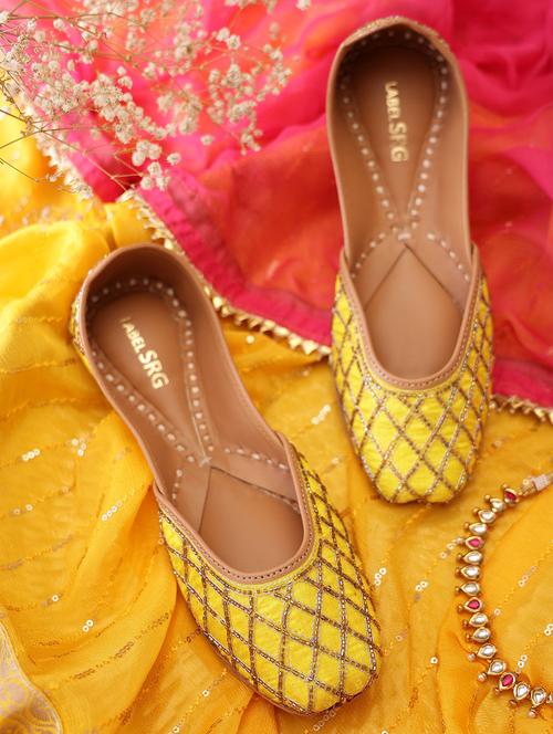 women embellished slip on juttis - 21943255 - Very Small Image - 1