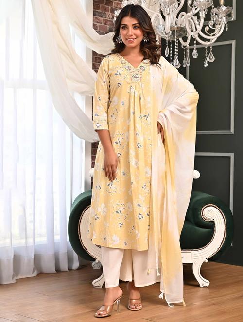 women three quarter sleeve kurta palazzo with dupatta set - 21956094 - Very Small Image - 1