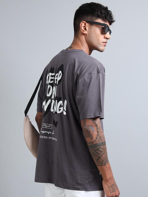 men front & back print round neck oversized t-shirt - 21957917 - Very Small Image - 1