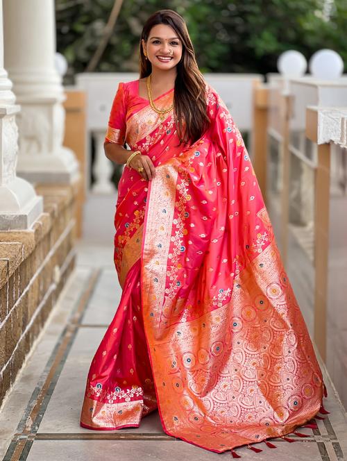 women self design banarasi saree with blouse - 21959455 - Very Small Image - 1