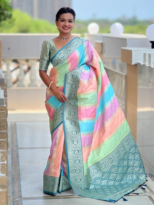 women self design banarasi saree with blouse - 21959568 - Very Small Image - 1