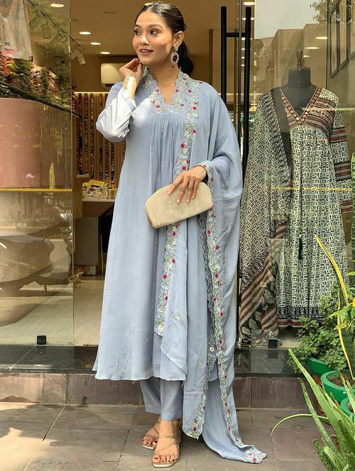 women three quarter sleeve kurta pant with dupatta set - 21961683 - Very Small Image - 1