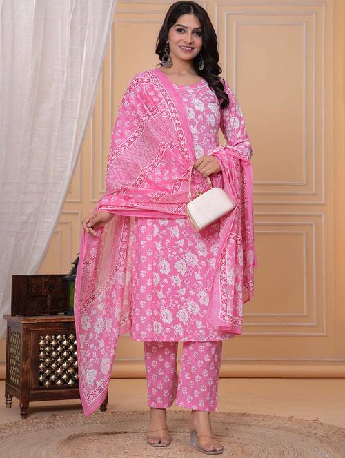 women three quarter sleeve kurta pant with dupatta set - 21969978 - Very Small Image - 1