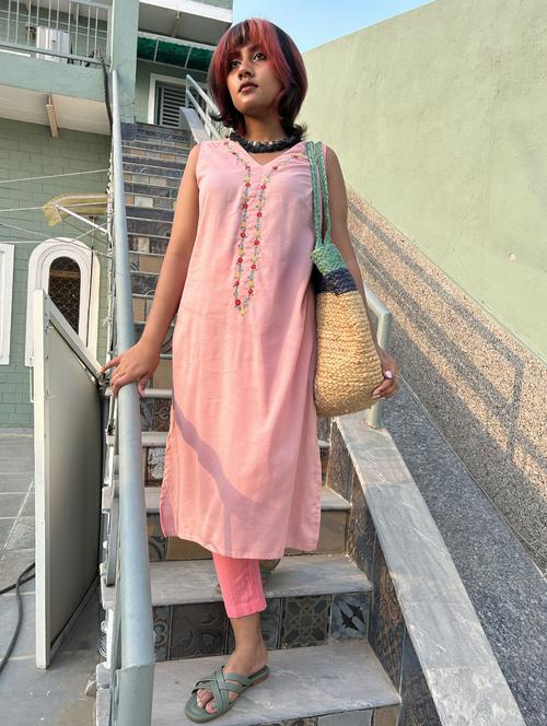 women solid with work sleeveless a-line kurta - 21974940 - Very Small Image - 1