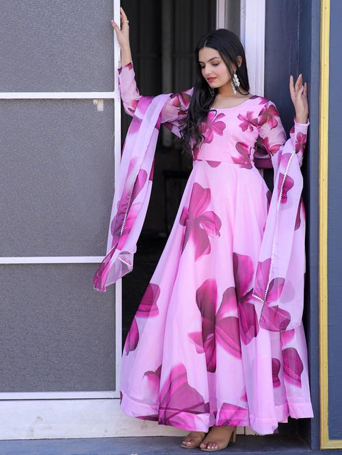 women floral printed long sleeve kurta dupatta set - 21976328 - Very Small Image - 1