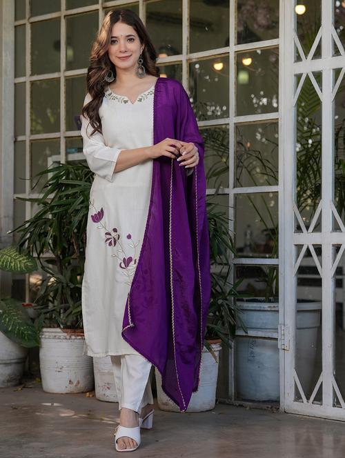 women three quarter sleeve kurta pant with dupatta set - 21987368 - Very Small Image - 1