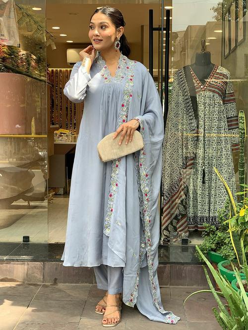 women solid with work long sleeve kurta pant with dupatta set - 21989879 - Very Small Image - 1
