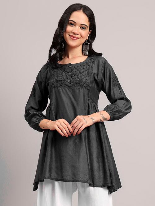women solid with work round neck a-line chikankari kurti - 21992357 - Very Small Image - 1