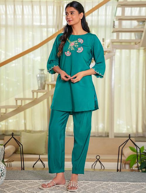 women embroidered ethnic co-ord set - 21993529 - Very Small Image - 1
