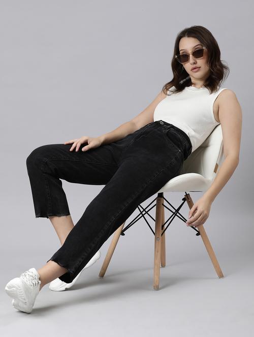 women washed mid rise mom fit jean - 22001880 - Very Small Image - 1