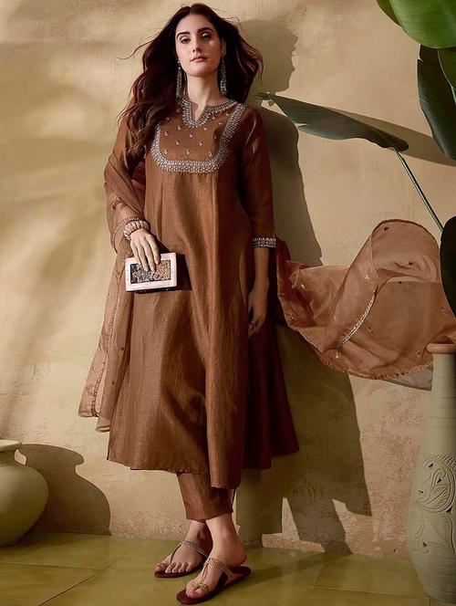 women embroidered three quarter sleeve kurta pant with dupatta set - 22004704 - Very Small Image - 1
