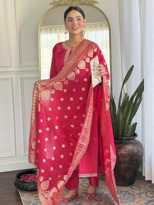 women embroidered three quarter sleeve kurta pant with dupatta set - 22011260 - Very Small Image - 1