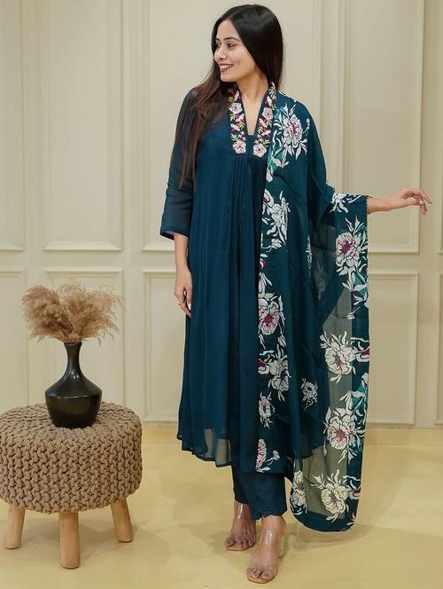 women embroidered three quarter sleeve kurta pant with dupatta set - 22011409 - Very Small Image - 1