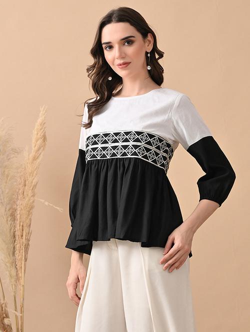 women color blocked puff sleeve flared top - 22017634 - Very Small Image - 1
