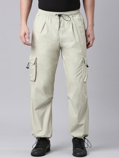 men solid mid rise relaxed fit cargo - 22020094 - Very Small Image - 1