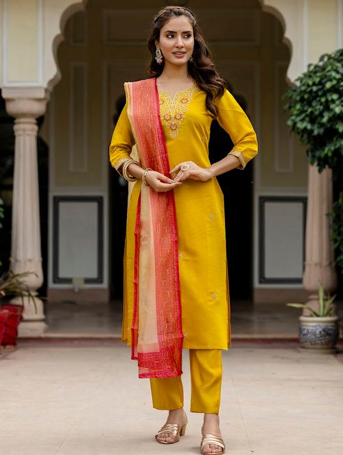 women embroidered three quarter sleeve kurta pant with dupatta set - 22022738 - Very Small Image - 1