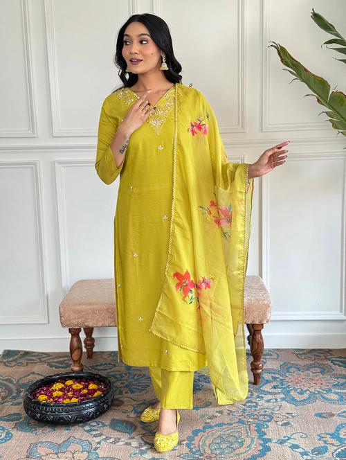women embroidered three quarter sleeve kurta pant with dupatta set - 22024874 - Very Small Image - 1