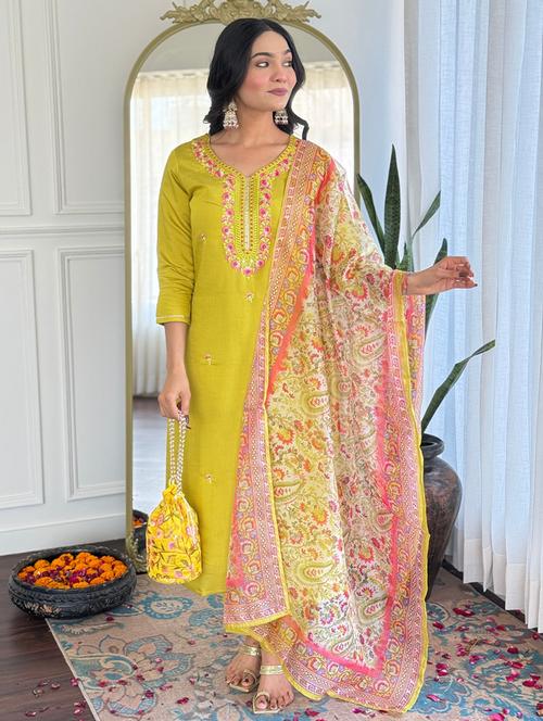 women embroidered three quarter sleeve kurta pant with dupatta set - 22024888 - Very Small Image - 1