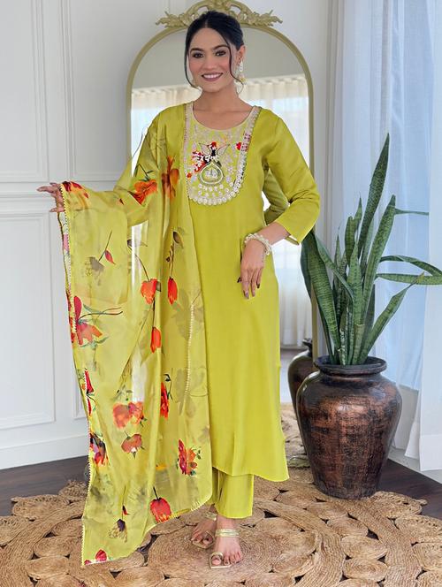 women embroidered three quarter sleeve kurta pant with dupatta set - 22024891 - Very Small Image - 1
