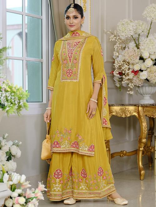 women three quarter sleeve kurta sharara with dupatta set - 22052758 - Very Small Image - 1