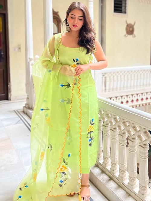 women floral printed sleeveless kurta pant with dupatta set - 22053807 - Very Small Image - 1