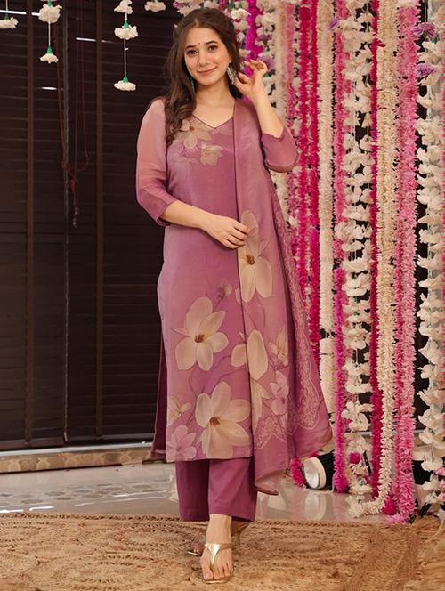 women floral three quarter sleeve kurta pant with dupatta set - 22060154 - Very Small Image - 1