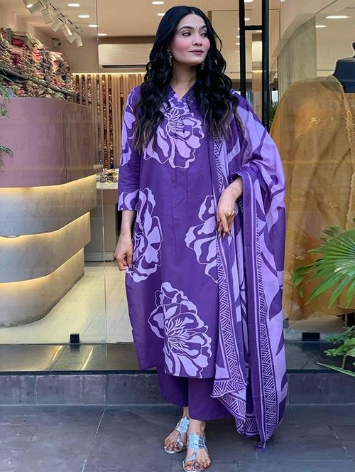 women three quarter sleeve kurta pant with dupatta set - 22060235 - Very Small Image - 1