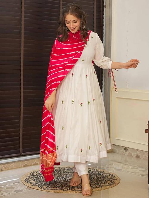 women embroidered three quarter sleeve kurta pant with dupatta set - 22076114 - Very Small Image - 1