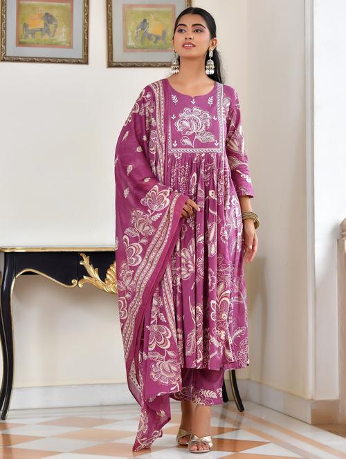 women floral printed three quarter sleeve kurta pant with dupatta set - 22084024 - Very Small Image - 1