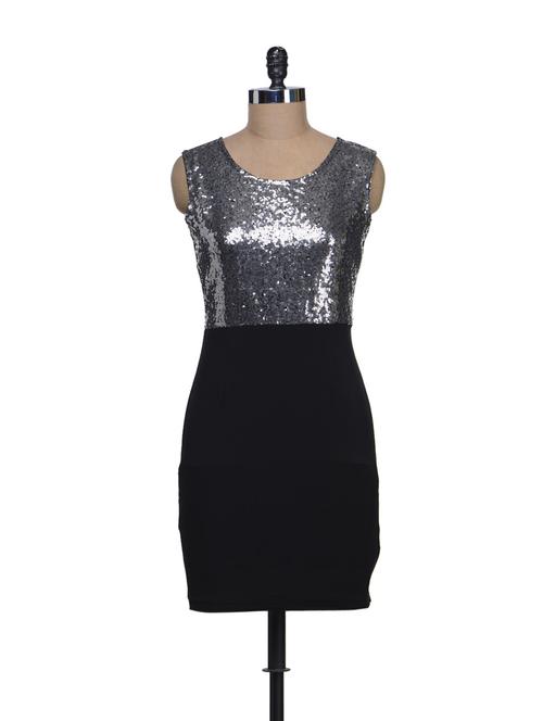 shimmering silver & black dress - 56952 - Very Small Image - 1