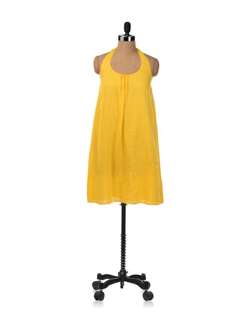 halter neck trapeze dress - 6818 - Very Small Image - 1