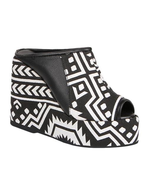aztec print wedges - 79998 - Very Small Image - 1