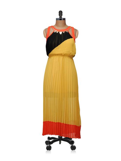 amazing pleated georgette dress - 848699 - Very Small Image - 1