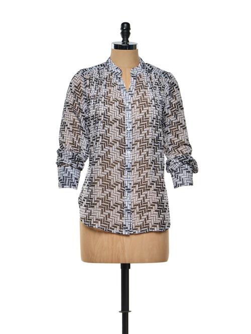 geometric patterned monochrome georgette top - 851523 - Very Small Image - 1