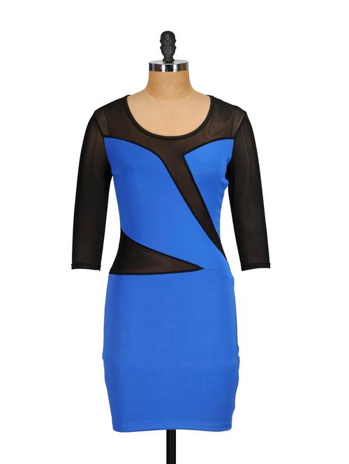 daringly cut blue dress - 854742 - Very Small Image - 1