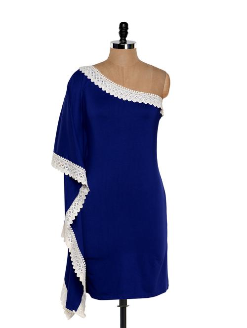 Blue off-shoulder asymmetrical dress with lace border - 856819 - Very Small Image - 1