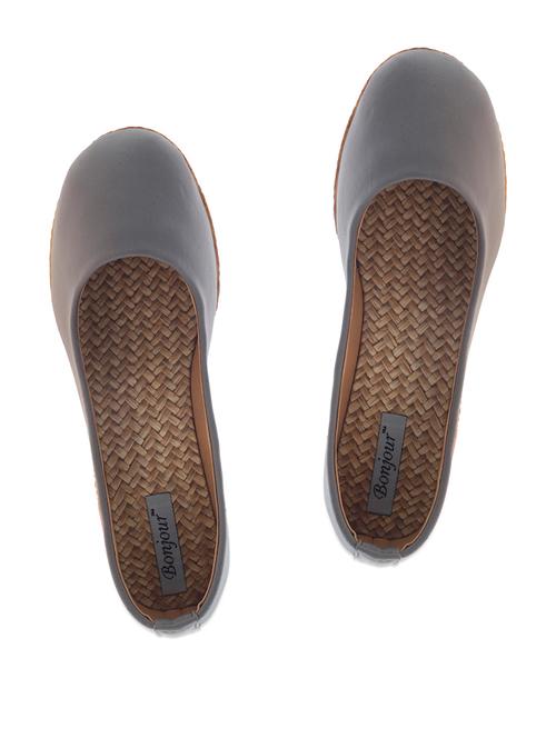 Muted Grey Wedges - 860677 - Very Small Image - 1