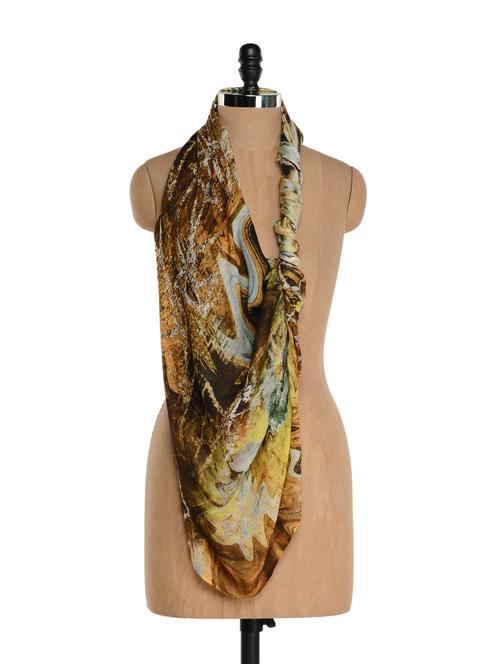 Brown scarf with subtle digital prints - 863986 - Very Small Image - 1