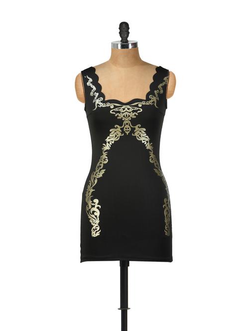 sleeveless black dress with gold detailing - 896460 - Very Small Image - 1