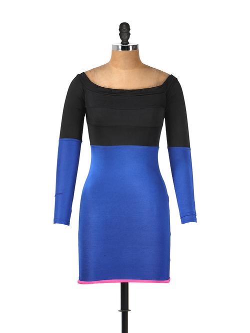 blue and black long sleeved dress - 896496 - Very Small Image - 1