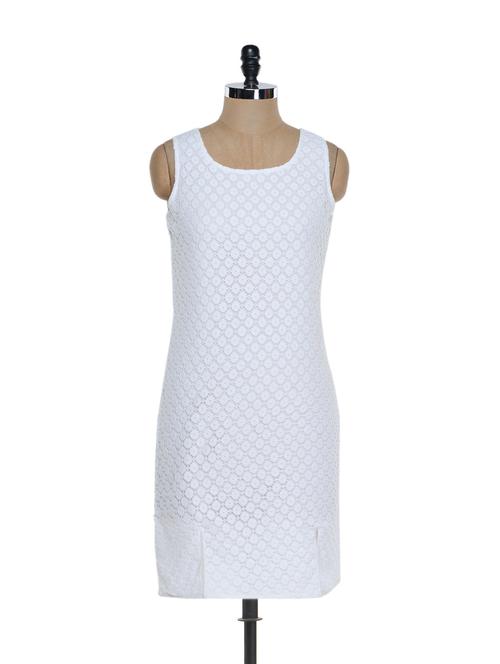 white sleeveless dress - 901564 - Very Small Image - 1