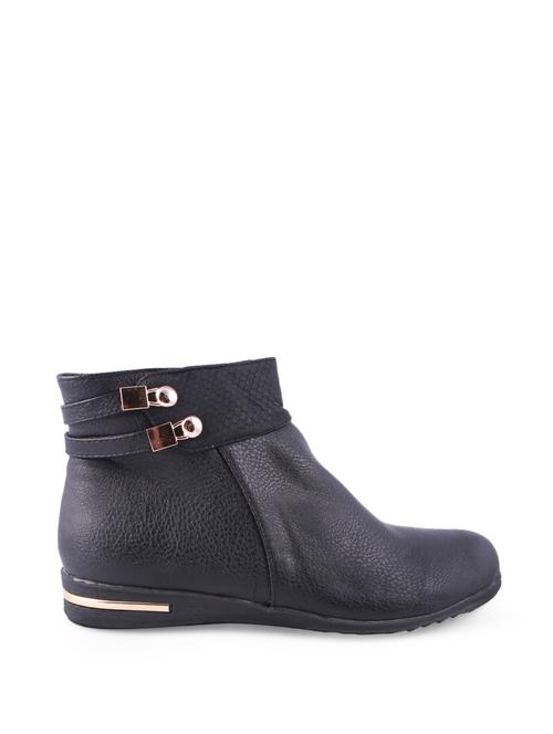 stylish black boots - 903358 - Very Small Image - 1