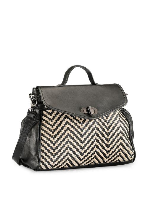 chevron print stylish black handbag - 910256 - Very Small Image - 1