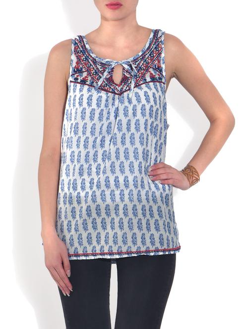 white cotton printed embroidered top - 9546850 - Very Small Image - 1