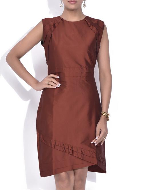 solid brown overlapping sleeveless dress - 9596561 - Very Small Image - 1