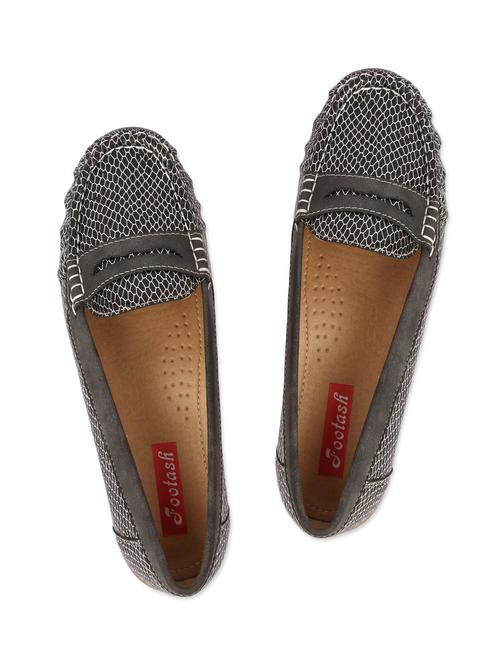 black and white printed faux leather loafers - 9607851 - Very Small Image - 1